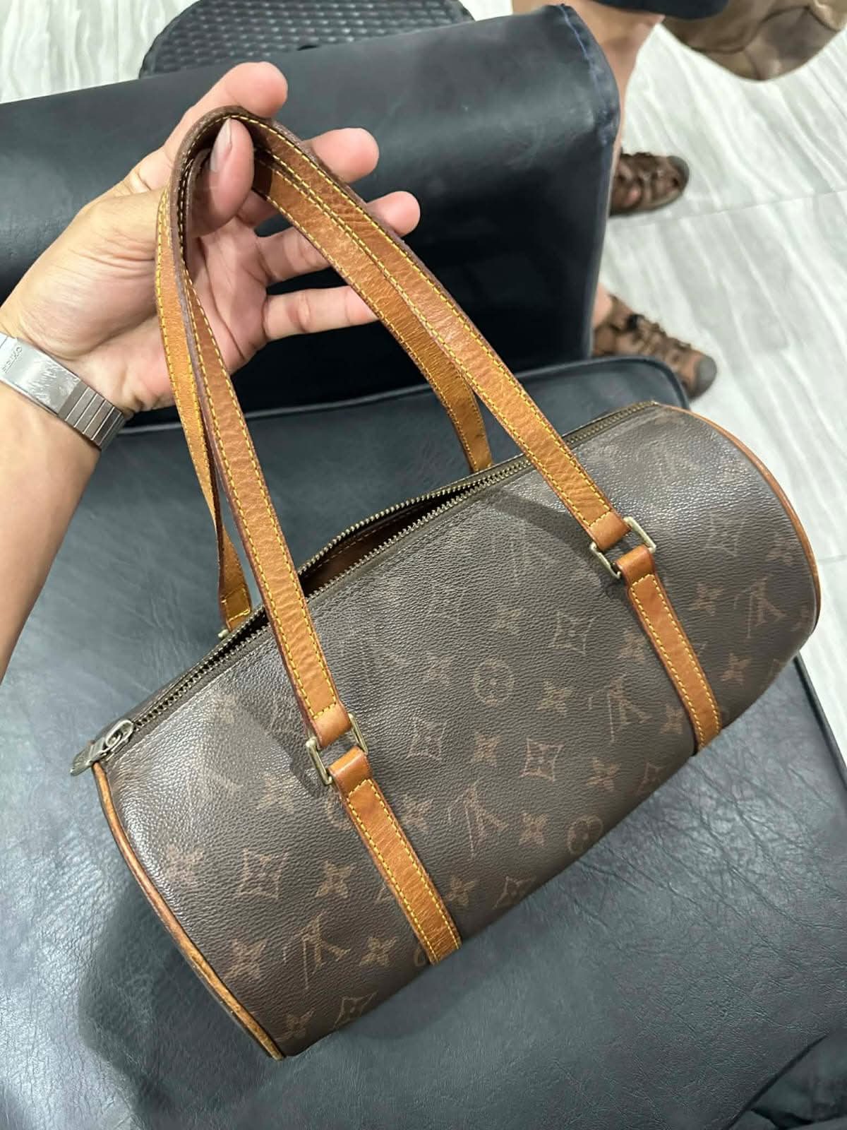 Sac Louis Vuitton Papillon inspecté à la main