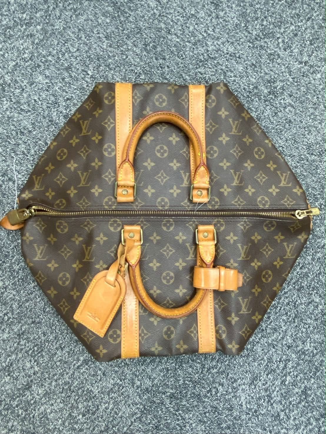 Sac Louis Vuitton Keepall vue plongée